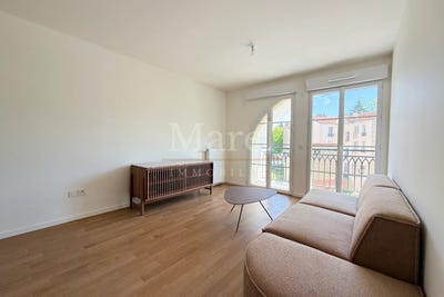 /international/fr/20-avenue-des-bergeres-puteaux-ile-de-france-310101045259/?lang=en