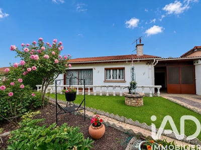 /international/fr/clermont-ferrand-auvergne-310108778166/