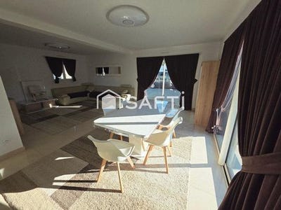 /international/fr/miniac-morvan-brittany-310108898650/