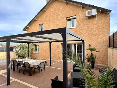 /international/fr/saint-pantaleon-de-larche-limousin-310100521732/