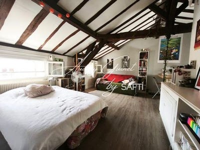 /international/fr/poitiers-charente-310108705197/