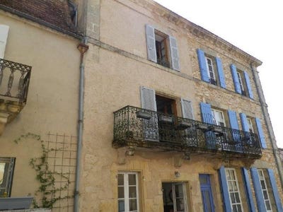 /international/fr/monpazier-aquitaine-120066981804/