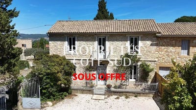 /international/fr/saint-victor-la-coste-languedoc-roussillon-310108250110/