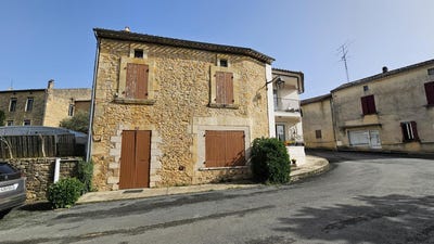 /international/fr/lacapelle-biron-aquitaine-310106188835/