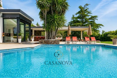 /international/fr/perols-languedoc-roussillon-310108634178/