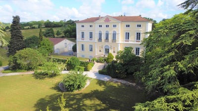 /international/fr/monflanquin-aquitaine-310106799978/