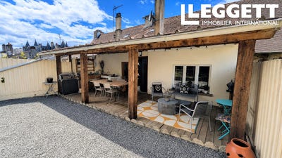 /international/fr/jumilhac-le-grand-aquitaine-310108776107/
