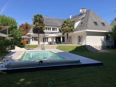 /international/fr/fontainebleau-ile-de-france-310103351499/