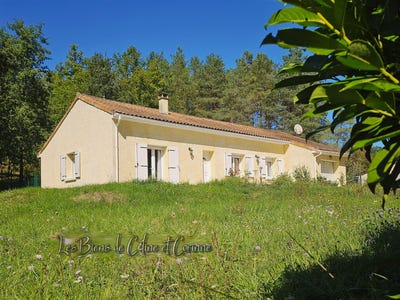 /international/fr/sorges-et-ligueux-en-perigord-aquitaine-310107598303/
