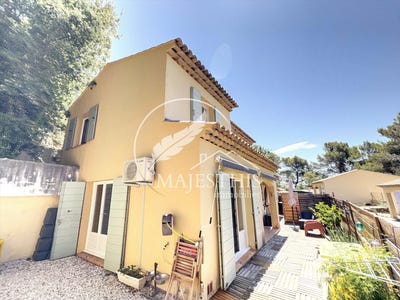/international/fr/le-luc-provence-alpes-cote-d-azur-310109638262/