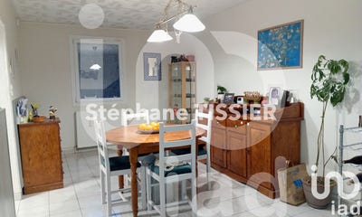 /international/fr/le-creusot-burgundy-310096869669/