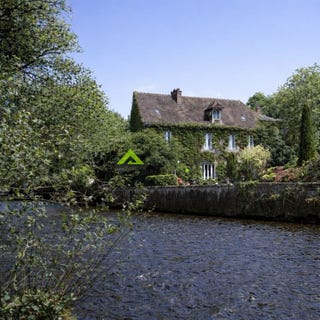 /international/fr/aubusson-limousin-310107275781/