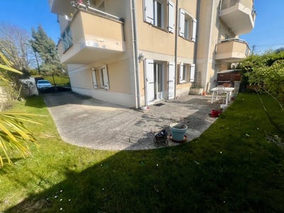 /international/fr/bruyeres-le-chatel-ile-de-france-310107978890/