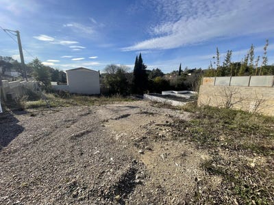 /international/fr/nimes-languedoc-roussillon-310107906423/