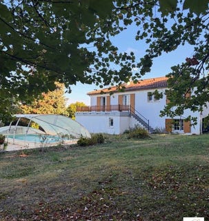 /international/fr/perigueux-aquitaine-310110185642/