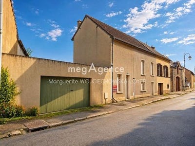 /international/fr/fresnay-sur-sarthe-pays-de-la-loire-310103312998/