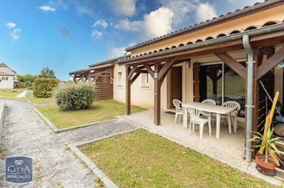 /international/fr/sarlat-la-caneda-aquitaine-310100376834/
