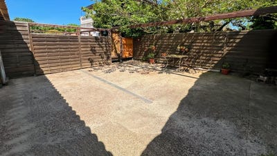 /international/fr/sanilhac-sagries-languedoc-roussillon-310108633205/