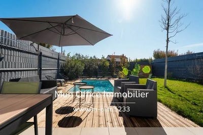 /international/fr/461-chemin-de-la-garde-le-puy-sainte-reparade-provence-alpes-cote-d-azur-310099919239/