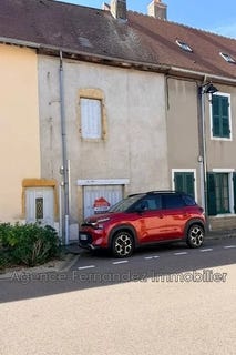 /international/fr/semur-en-brionnais-burgundy-310110036162/