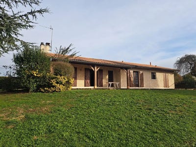 /international/fr/sauveterre-de-guyenne-aquitaine-310105074846/