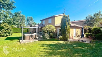 /international/fr/villefranche-sur-saone-lorraine-310100409267/
