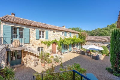 /international/fr/goult-provence-alpes-cote-d-azur-310120035209/
