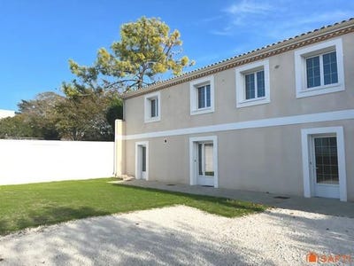 /international/fr/meschers-sur-gironde-charente-310101384935/