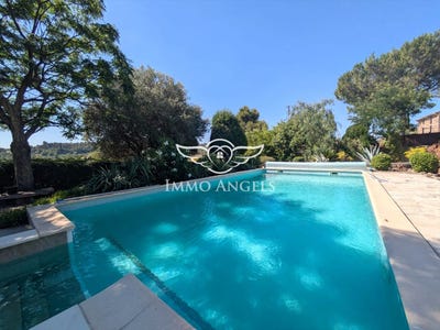 /international/fr/cazedarnes-languedoc-roussillon-310109922495/