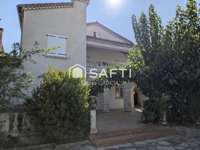/international/fr/saint-hilaire-de-brethmas-languedoc-roussillon-310109988439/