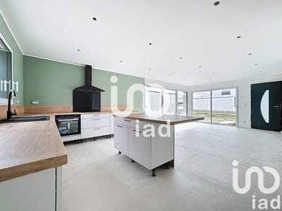 /international/fr/malansac-brittany-310098869041/