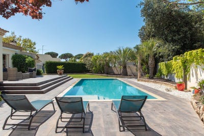 /international/fr/la-grande-motte-languedoc-roussillon-310100085839/