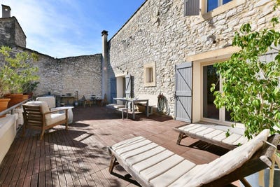/international/fr/uzes-aquitaine-310101803368/