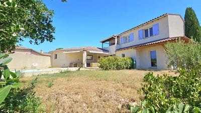 /international/fr/vers-pont-du-gard-languedoc-roussillon-310100762581/