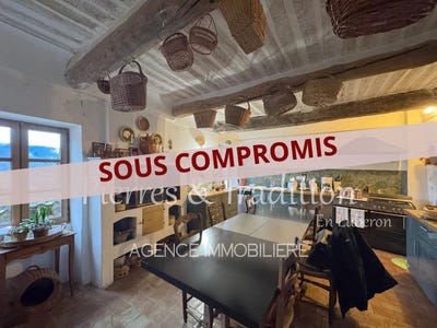 /international/fr/saint-martin-de-castillon-provence-alpes-cote-d-azur-310099002532/
