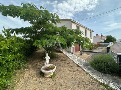 /international/fr/aizenay-pays-de-la-loire-310108428080/