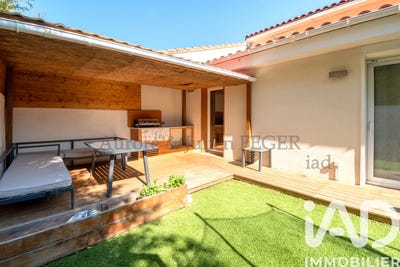 /international/fr/thuir-languedoc-roussillon-310108101578/