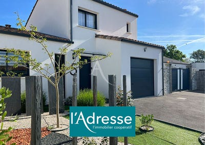 /international/fr/saint-urbain-pays-de-la-loire-310108400802/