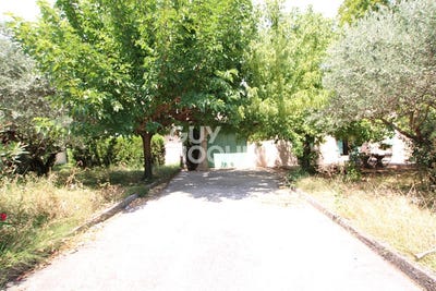 /international/fr/avignon-provence-alpes-cote-d-azur-310119997967/