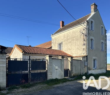 /international/fr/pouant-charente-310105990452/