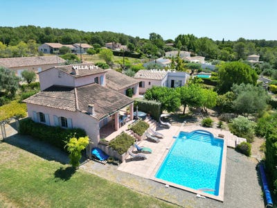 /international/fr/bagnols-en-foret-provence-alpes-cote-d-azur-310101175816/?lang=zh-tw