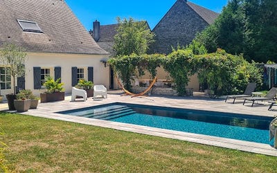 /international/fr/gilly-les-citeaux-burgundy-310105380591/