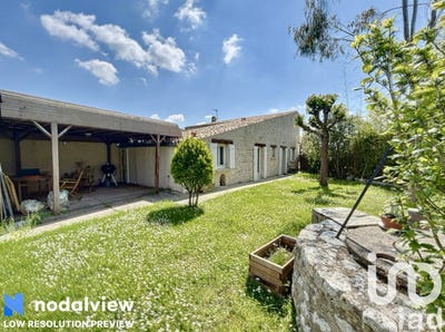/international/fr/saint-just-luzac-charente-310099248243/