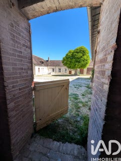 /international/fr/mont-saint-sulpice-burgundy-310107672408/