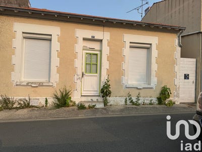 /international/fr/la-rochelle-franche-comte-310100641537/