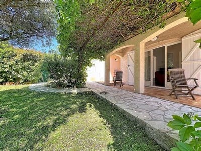 /international/fr/castelnau-le-lez-languedoc-roussillon-310108375299/