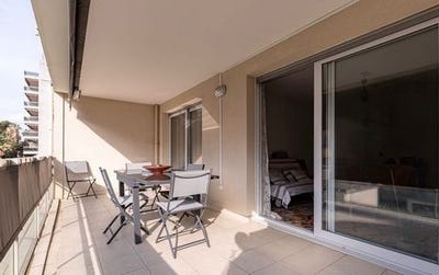 /international/fr/juan-les-pins-provence-alpes-cote-d-azur-310098837338/?lang=de