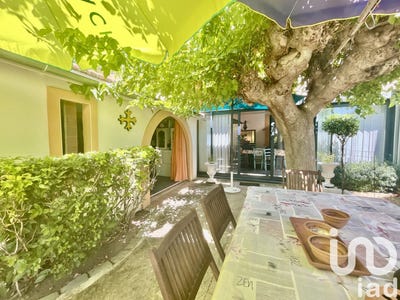 /international/fr/lezignan-corbieres-languedoc-roussillon-310101015891/?lang=en