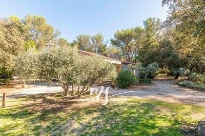 /international/fr/grans-provence-alpes-cote-d-azur-310102514797/