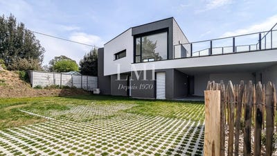 /international/fr/arradon-brittany-310098872232/